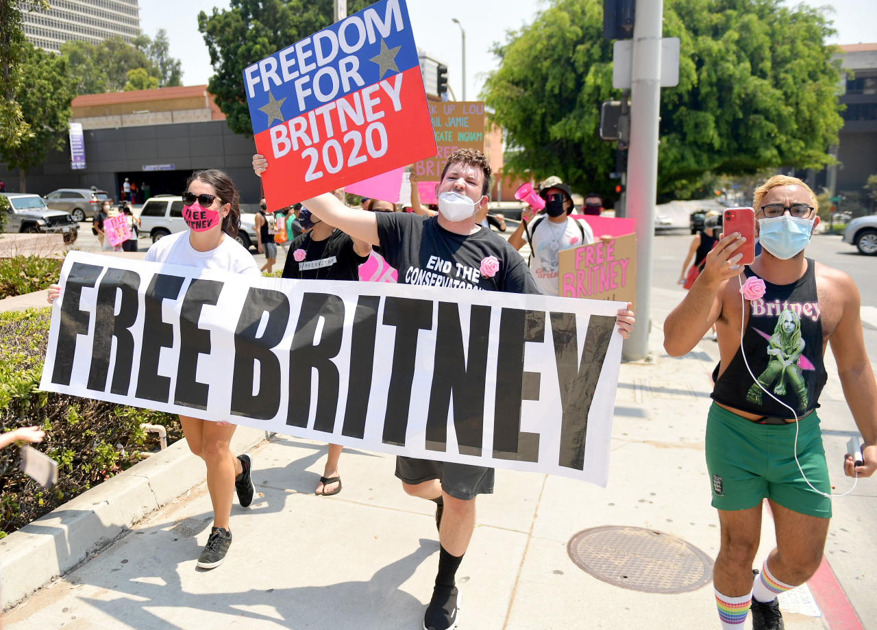 Хиты, суды, романы и рехабы: история взлетов и падений Бритни Спирс freebritney,Хроника