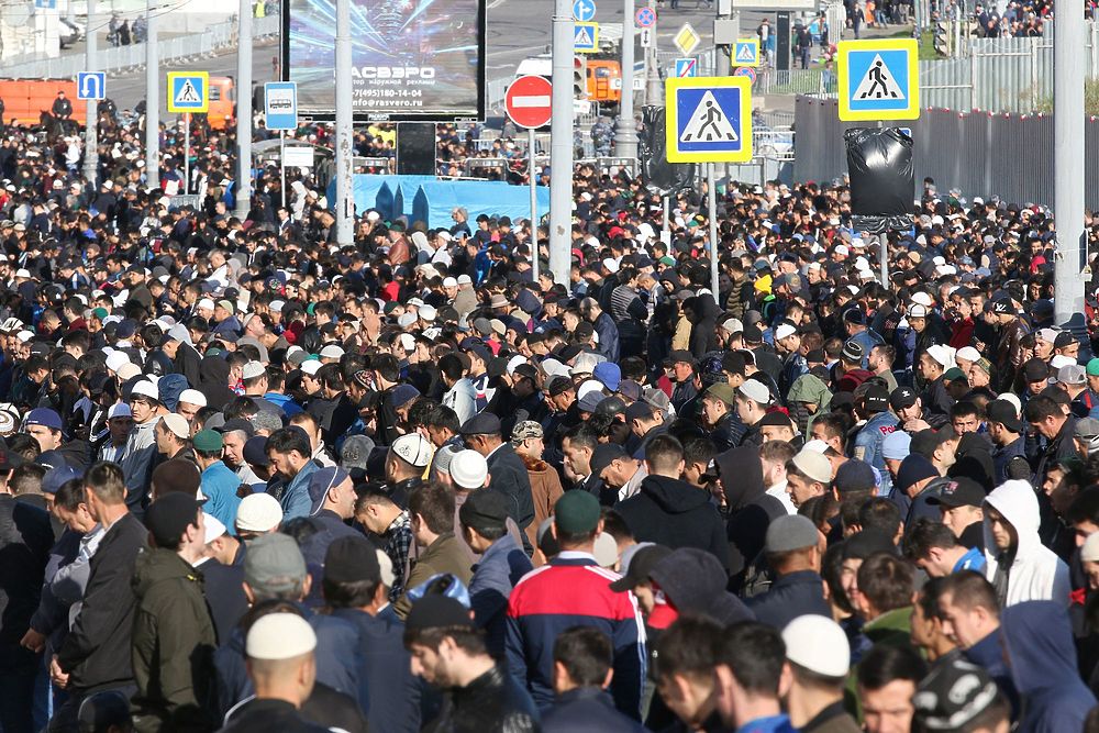 Курбан-байрам в Москве: лицо столичного ислама изменилось Курбан-байрам в Москве: лицо столичного ислама изменилось курбан байрам,Москва 2019,мслам,общество,россияне