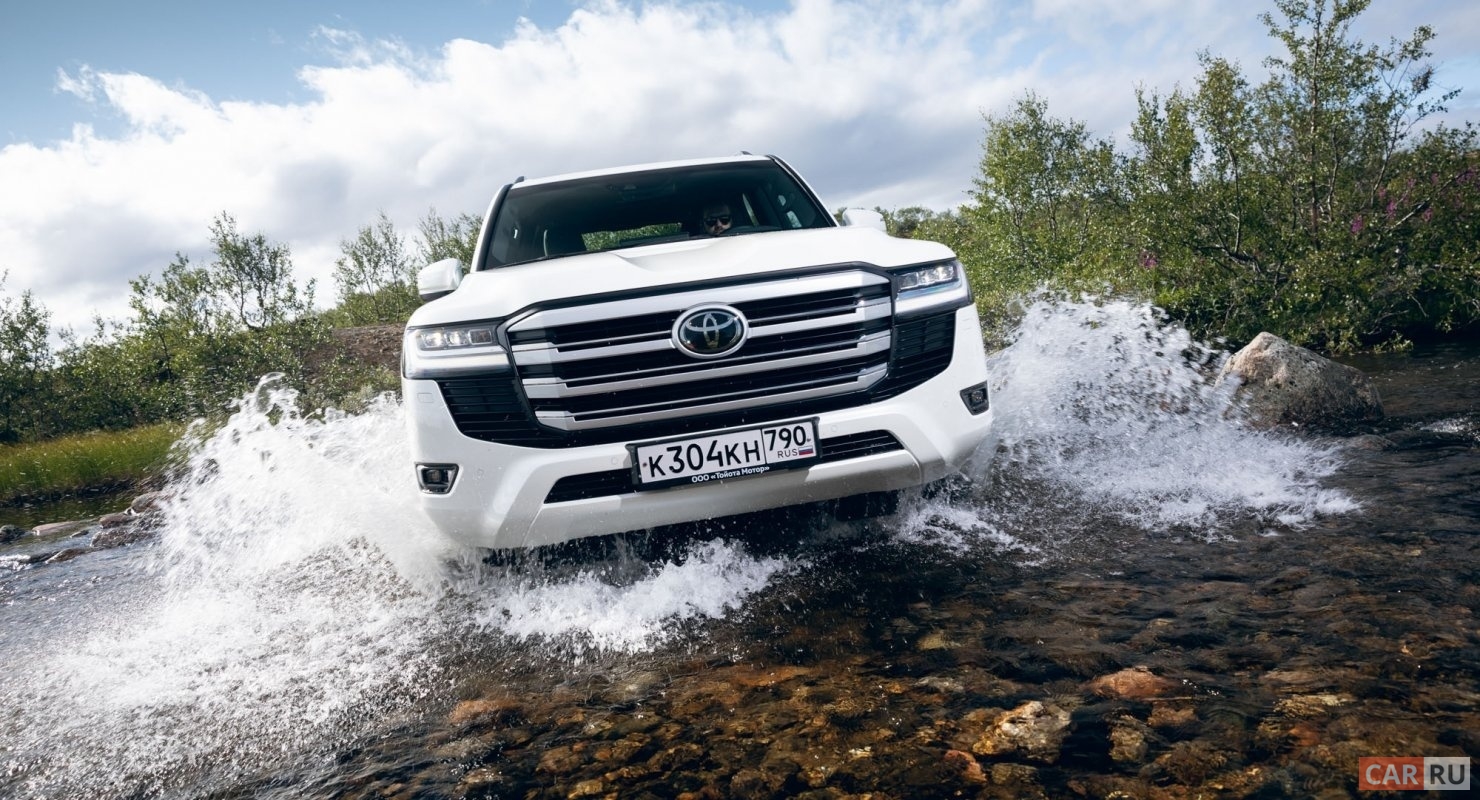 Toyota Land Cruiser 300 — плюсы и минусы обновления