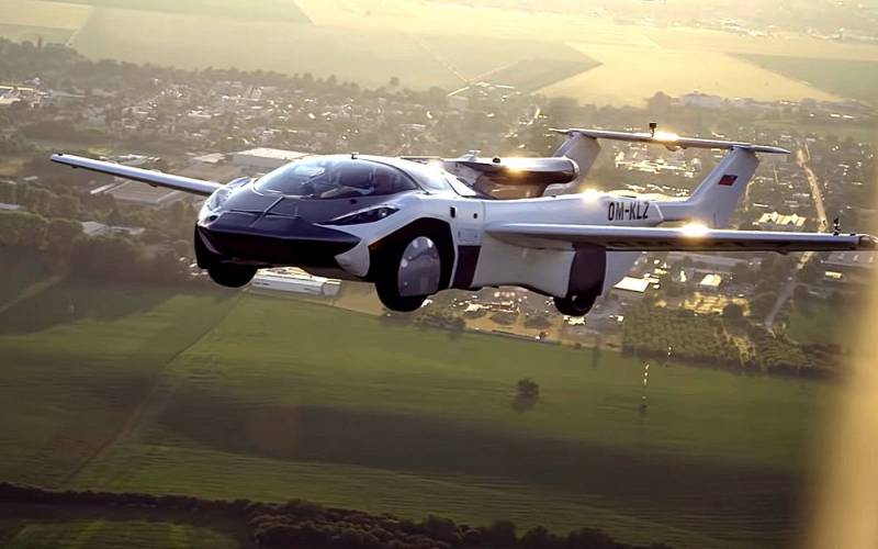 Европейский автомобиль-трансформер впервые совершил перелет между городами