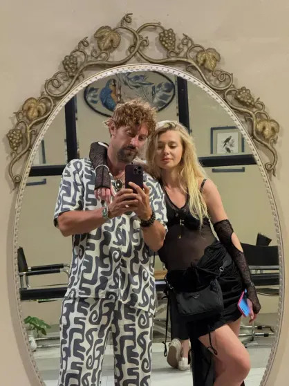 Близкую подругу Аглаи Тарасовой, актрису Анастасию Уколову, заподозрили в романе с её экс-бойфрендом Близкую подругу Аглаи Тарасовой, актрису Анастасию Уколову, заподозрили в романе с её экс-бойфрендом instagram (инстаграм),социальная сеть,Аглая Тарасова,Анастасия Уколова,Ангелина Стречина,антон филипенко,данил чащин,домодедово,аэропорт,Ксения Раппопорт,Юлия Топольницкая