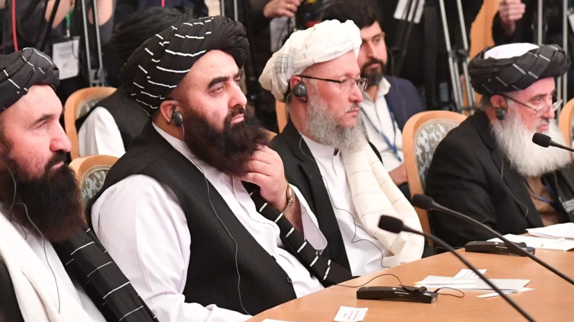 Делегация талибов вылетела на форум в Казань из Москвы