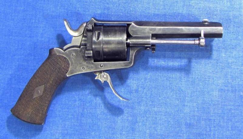 Револьверы неизвестных Револьверы неизвестных оружие