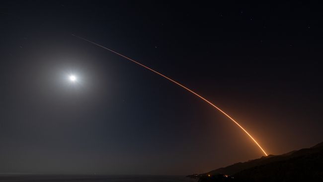 SpaceX готовится к запуску ракеты Falcon 9 с новой группой спутников-шпионов