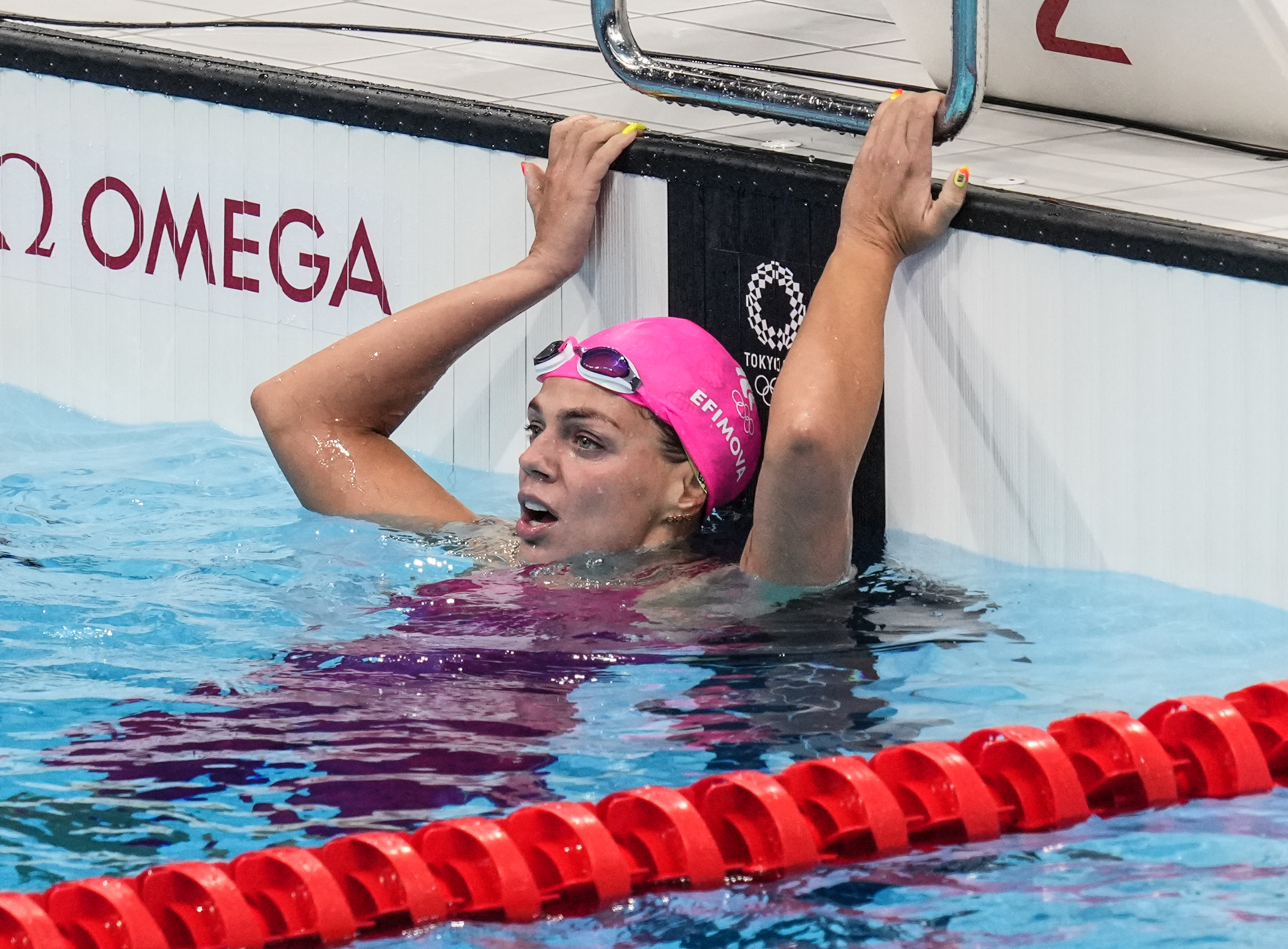 Пловчиха Ефимова получила нейтральный статус, но на Олимпиаду может не попасть