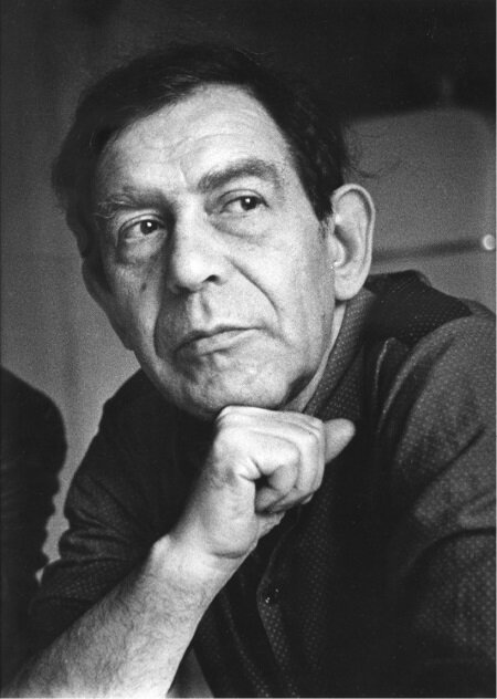 Юлий Маркович Даниэ́ль (псевдоним Николай Аржак; 15 ноября 1925, Москва, СССР — 30 декабря 1988, там же) — русский прозаик и поэт, переводчик, диссидент.