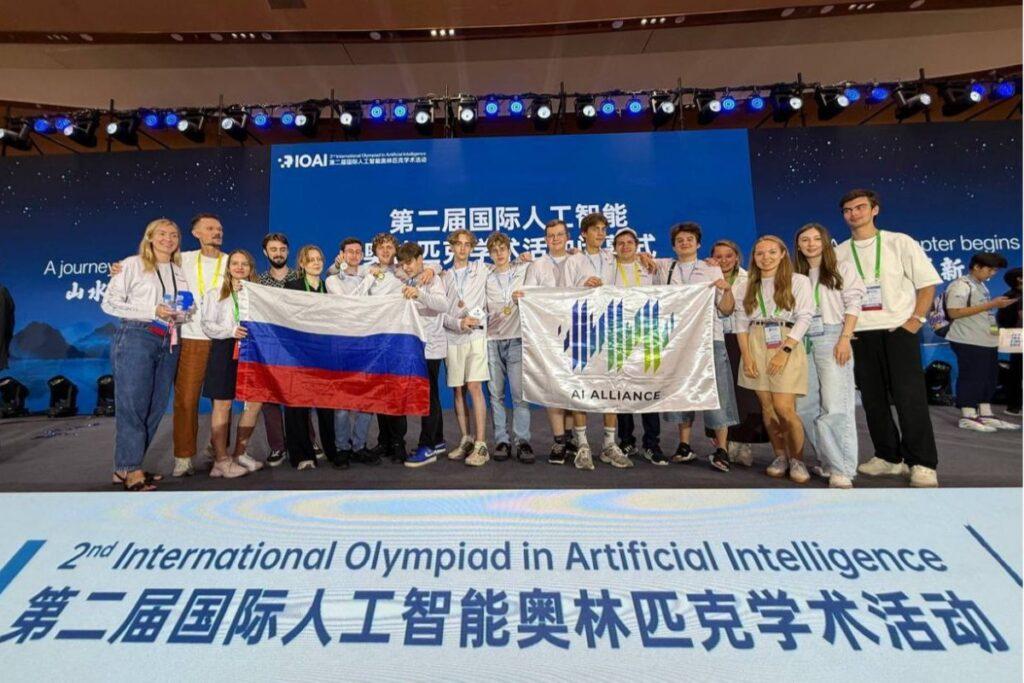 Российские школьники забрали 6 золотых медалей олимпиады по ИИ в Китае