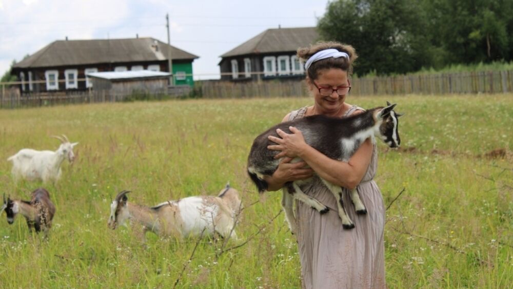 «На дойку как на войну»: Жительница Мордовии поделилась секретами сыроварения