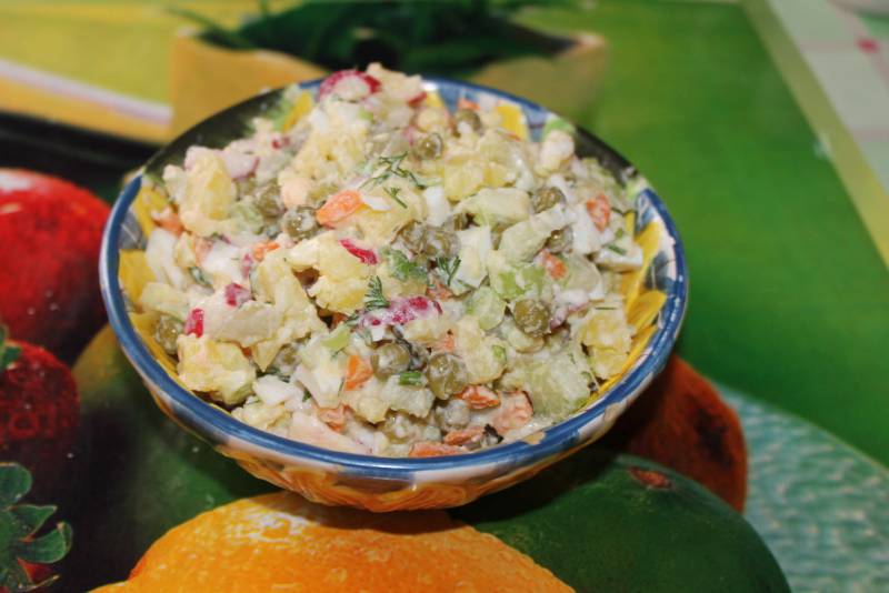 Кухня в СССР: как выбрать жену-повариху и с утра занять очередь в магазин Кухня в СССР: как выбрать жену-повариху и с утра занять очередь в магазин история