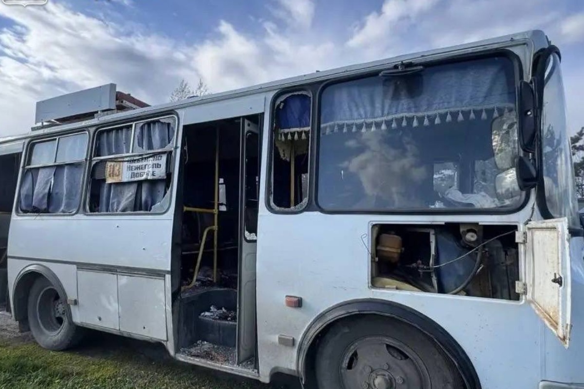 Беспилотник прицельно атаковал автобус под Белгородом, трое погибли
