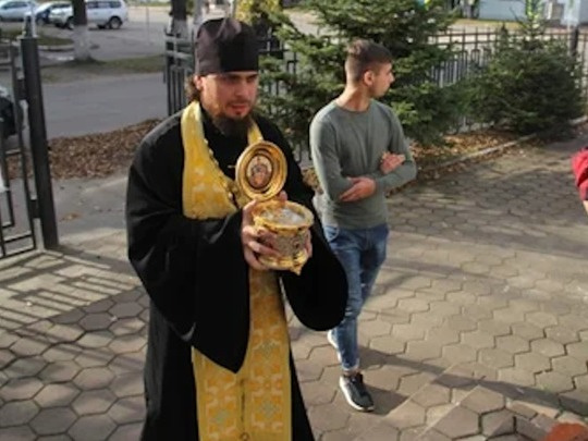 Священник РПЦ и звонарь получили 18 и 12 лет колонии за растление 53 детей