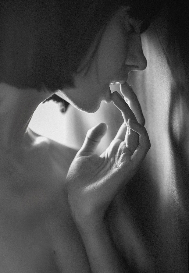 Фото №2 - Что женщины на самом деле думают о самых популярных сексуальных позах