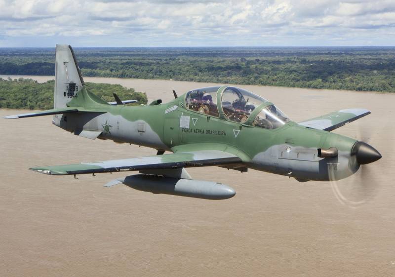 Боевое применение турбовинтовых штурмовиков EMB-314 Super Tucano Боевое применение турбовинтовых штурмовиков EMB-314 Super Tucano ввс
