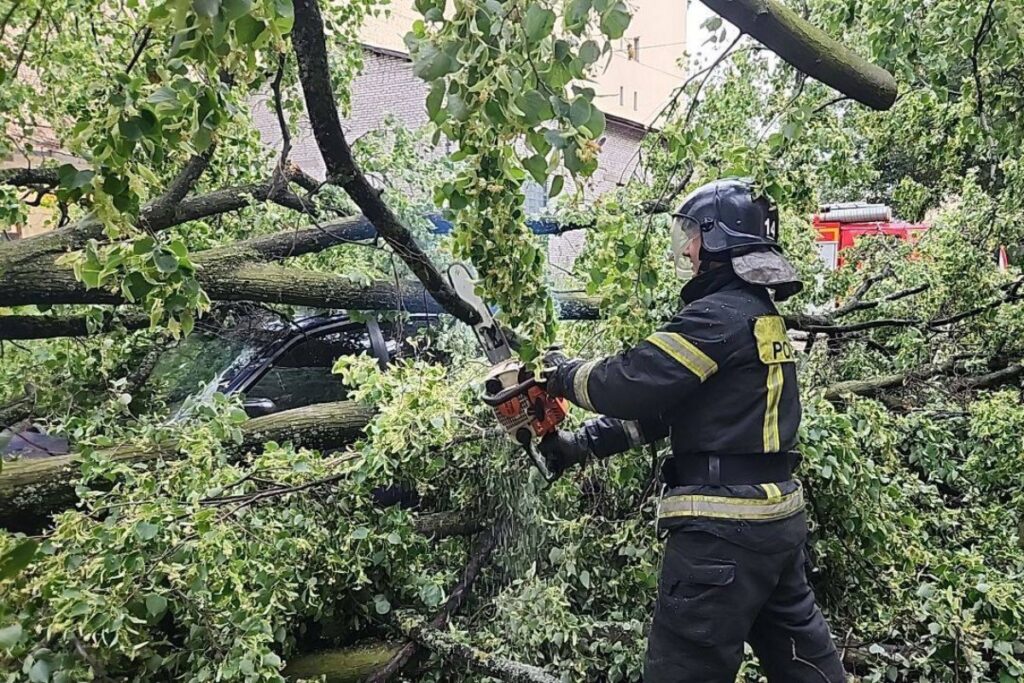 В Петербурге подняли уровень погодной опасности