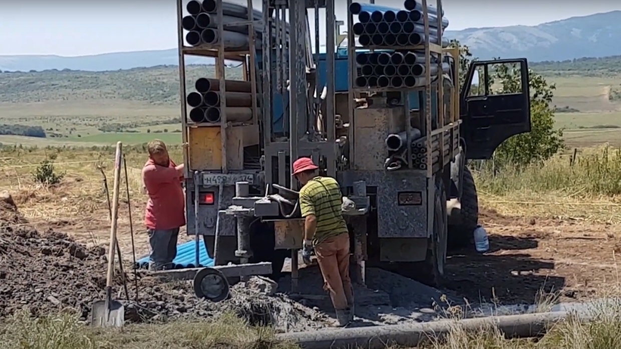 Дешевый популизм: в Крыму ответили Зеленскому на закон о коренных народах Украины Дешевый популизм: в Крыму ответили Зеленскому на закон о коренных народах Украины Общество