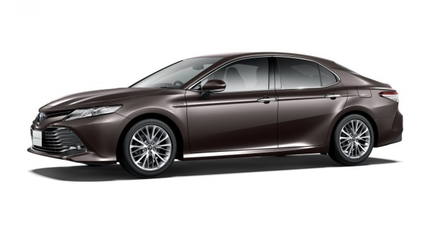 Верховный Совет купил Toyota Camry почти за 2,5 миллиона