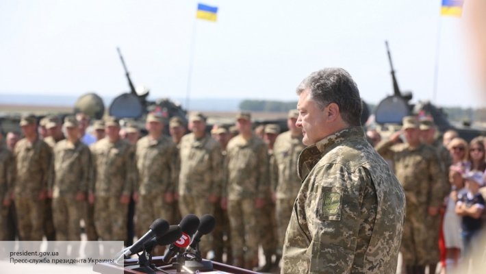 «Россия кружит головы украинцам лживыми штампами»: армию Украины будут очищать - приказ Муженко отдан лично Порошенко