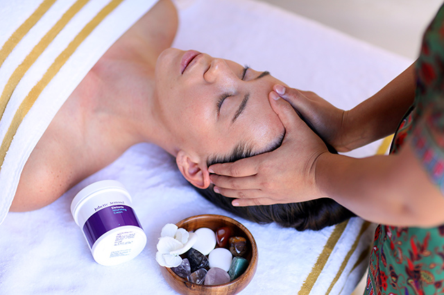 Бьюти-дайджест: от Марго Робби в рекламе духов Chanel до нового магазина Sephora Новости красоты,Ябудужить100лет