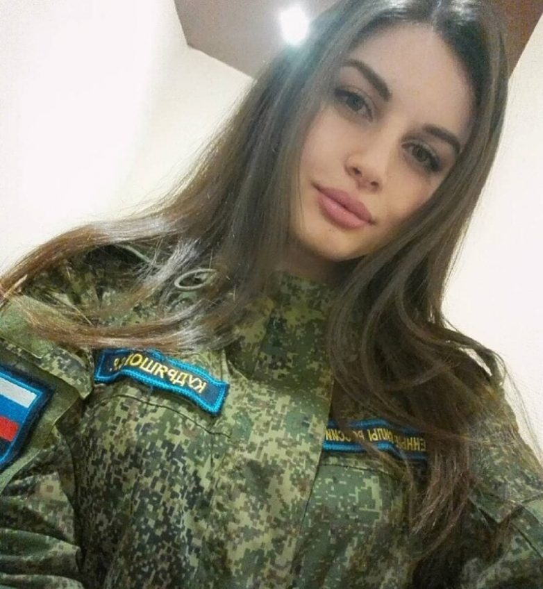 Очаровательные защитницы Отечества Очаровательные защитницы Отечества позитив