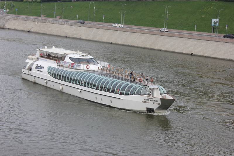 Репортаж Колорадского Таракана. Я и ваша Москва Репортаж Колорадского Таракана. Я и ваша Москва россия,украина
