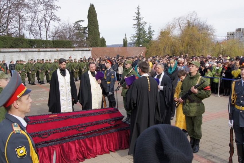 20.02.2013 на Мемориале, состоялось захоронение останков пилотов, погибших летом 1942 года в р-не Бабук-Аула
