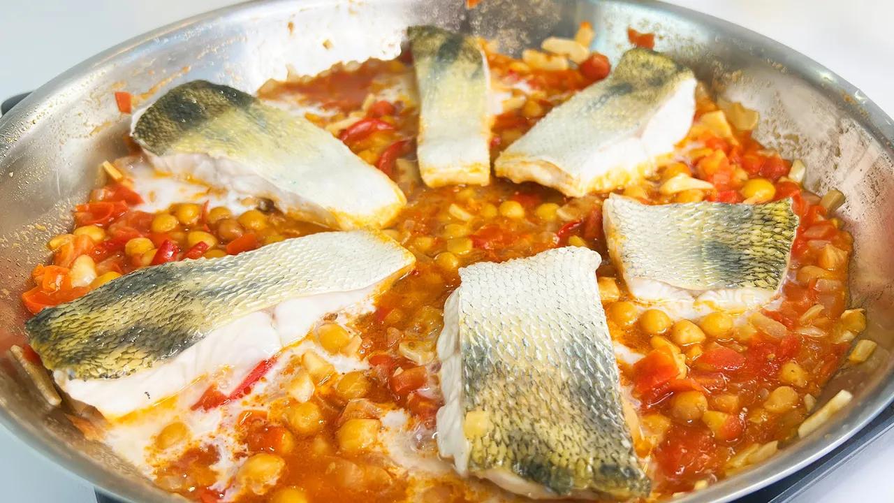 Рыба по-еврейски — 10 минут под крышкой и все готово! Храйме — рыба в томате