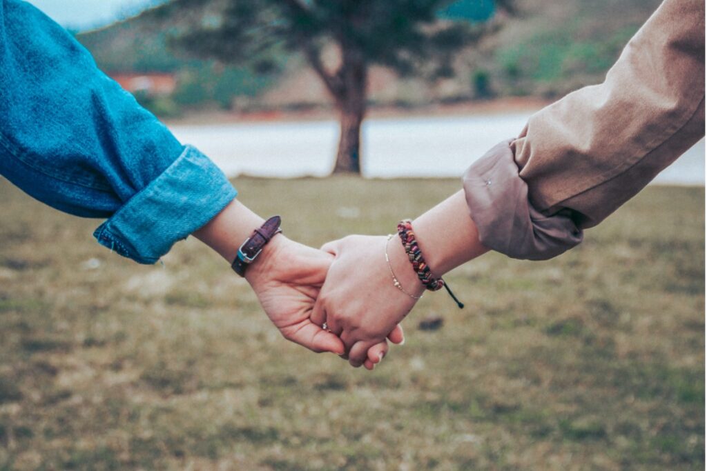 Купидон выбрал маршрут: кого в ноябре ждет счастье в личной жизни