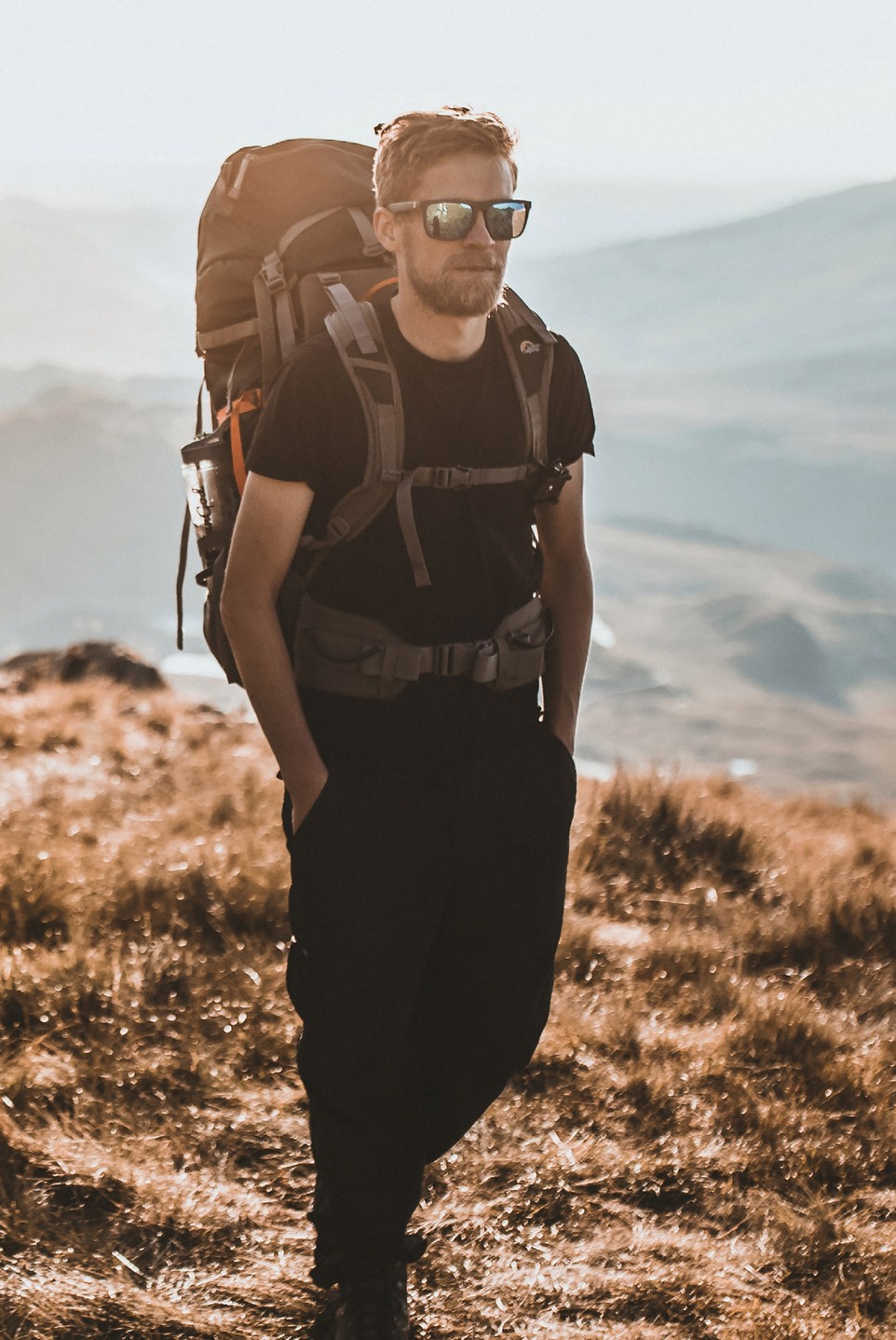 Пещера потерянных душ: заброшенное кладбище автомобилей, скрытое под валлийской горой 