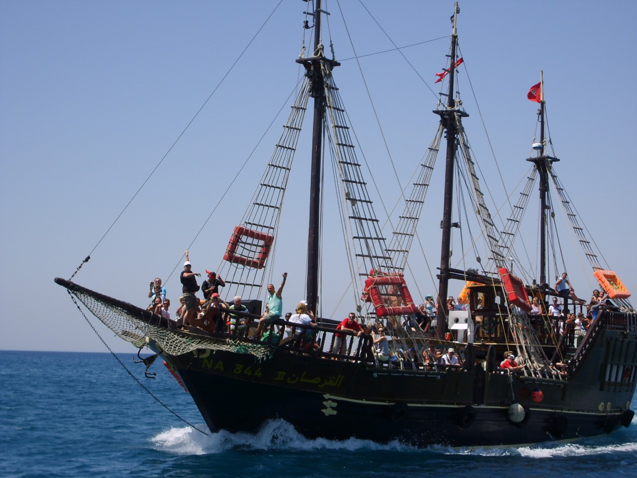 Пиратский корабль в тунисе