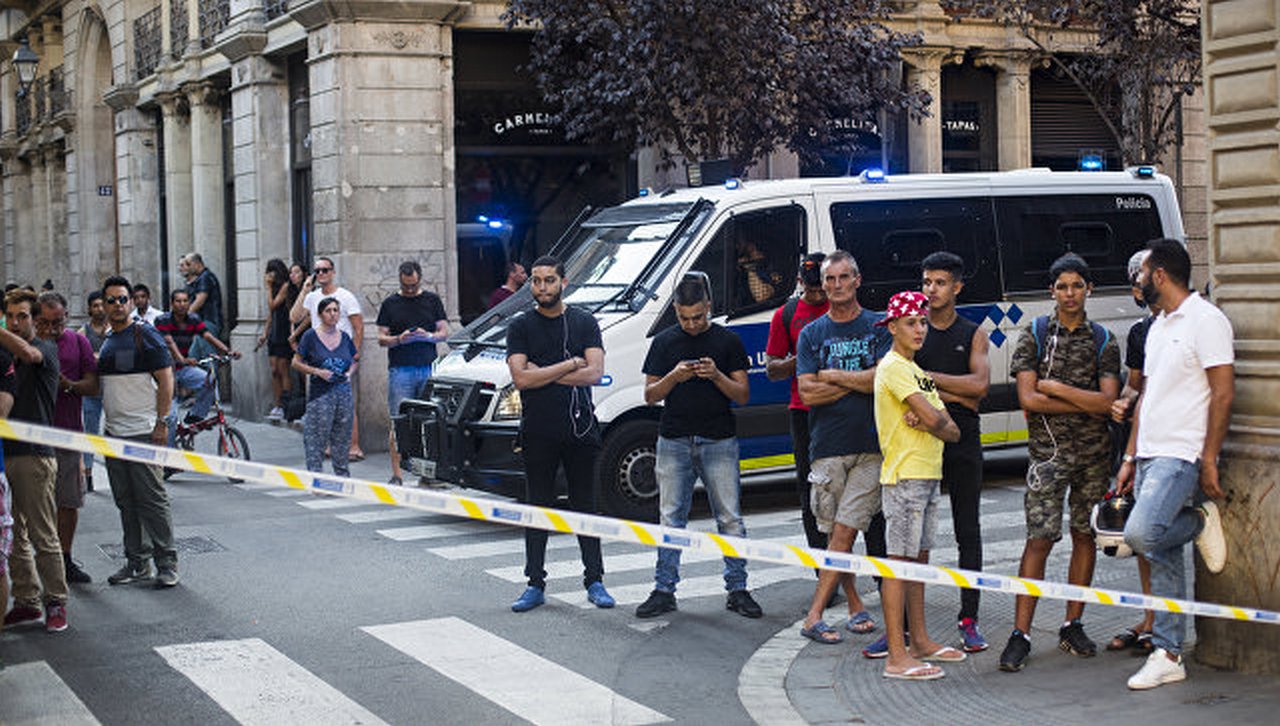 СМИ назвали имя организатора терактов в Барселоне