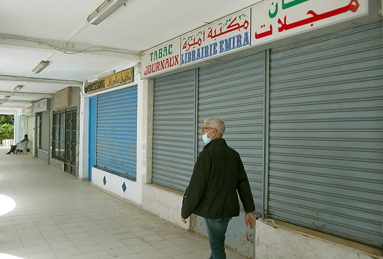 Как пандемия и госпереворот превратили Тунис из рая в ад для туристов Как пандемия и госпереворот превратили Тунис из рая в ад для туристов геополитика