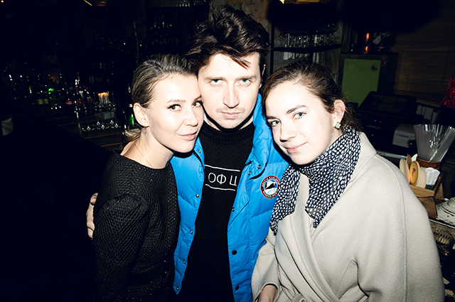 Оксана Акиньшина, Наталья Ионова и другие на премьере фильма Оксана Акиньшина, Наталья Ионова и другие на премьере фильма