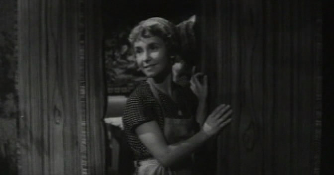 6 первых ролей Людмилы Крыловой: с чего начинался карьерный взлёт актрисы Звезды