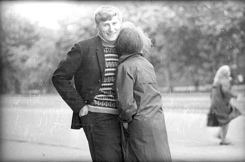 Он и она
Виктор Ершов, 1971 год, Грузинская ССР, МАММ/МДФ. 
