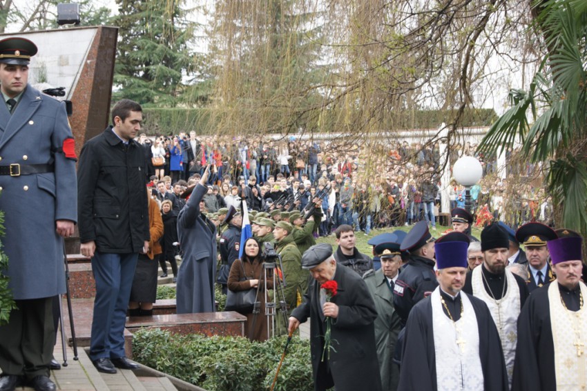 20.02.2013 на Мемориале, состоялось захоронение останков пилотов, погибших летом 1942 года в р-не Бабук-Аула