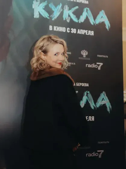 48-летний Егор Бероев впервые вышел на красную дорожку с 21-летней женой ПанкратоваАнна, Панкратова, Бероев, БероевАнна, женой, Егора, Бероева, расставания, этого, начале, АлфёроваВ, Ксения, мужЕгор, Москве, инициатором, женился, отметила, также, хронологией, поспорила