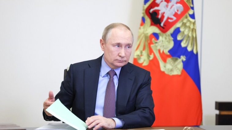 Путин: К организации памятных мероприятий нужно подходить с душой