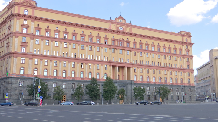 Борец с коррупцией из ФСБ дальше Лубянки за взятками не ходил? Подробности дела полковника Черкалина