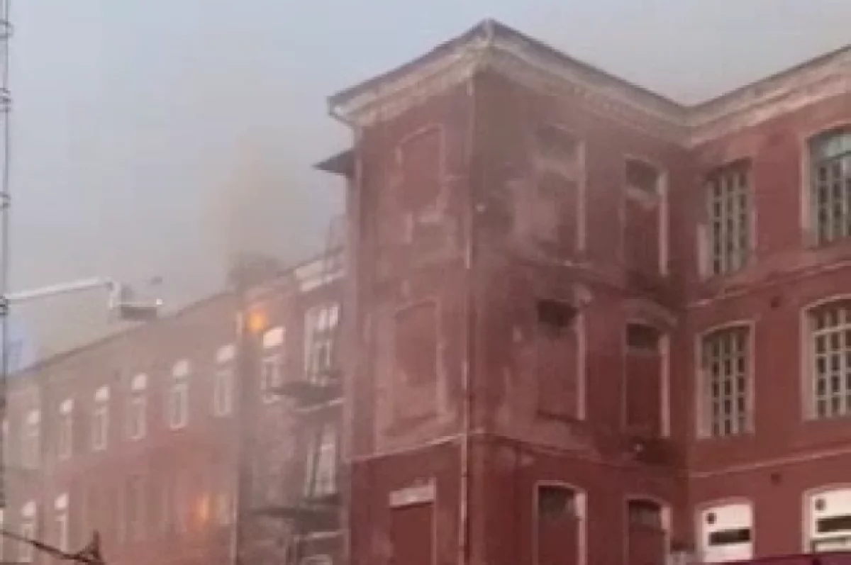 Пожарные ликвидировали открытое горение на фабрике в подмосковном Ногинске