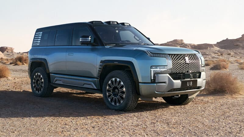 BYD YangWang U8. Размеры 502 мм длиннее, чем у G-класса