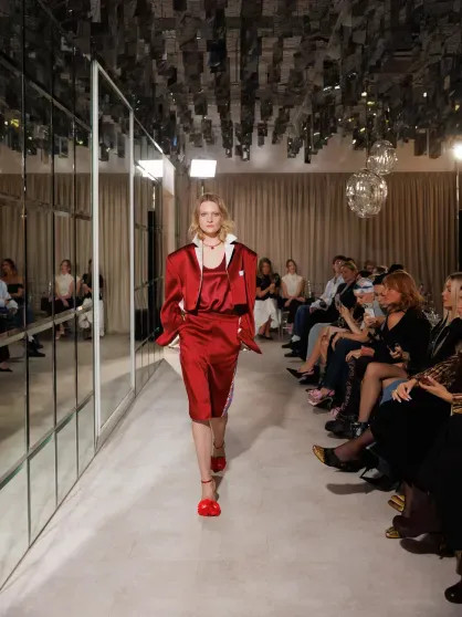 Ксения Собчак, жена главы Газпромбанка Даша Попова и Марика Абдразакова посетили показ Яны Расковаловой коллекции, Собчак, новой, Ксения, Марика, YanaПоказ, Абдразакова, Расковалова, Анастасия, Дарина, Попова, Ракель, Першкова, посетили, Расковаловой, послужили, творчество, Джоплин, Бурдена, звучание