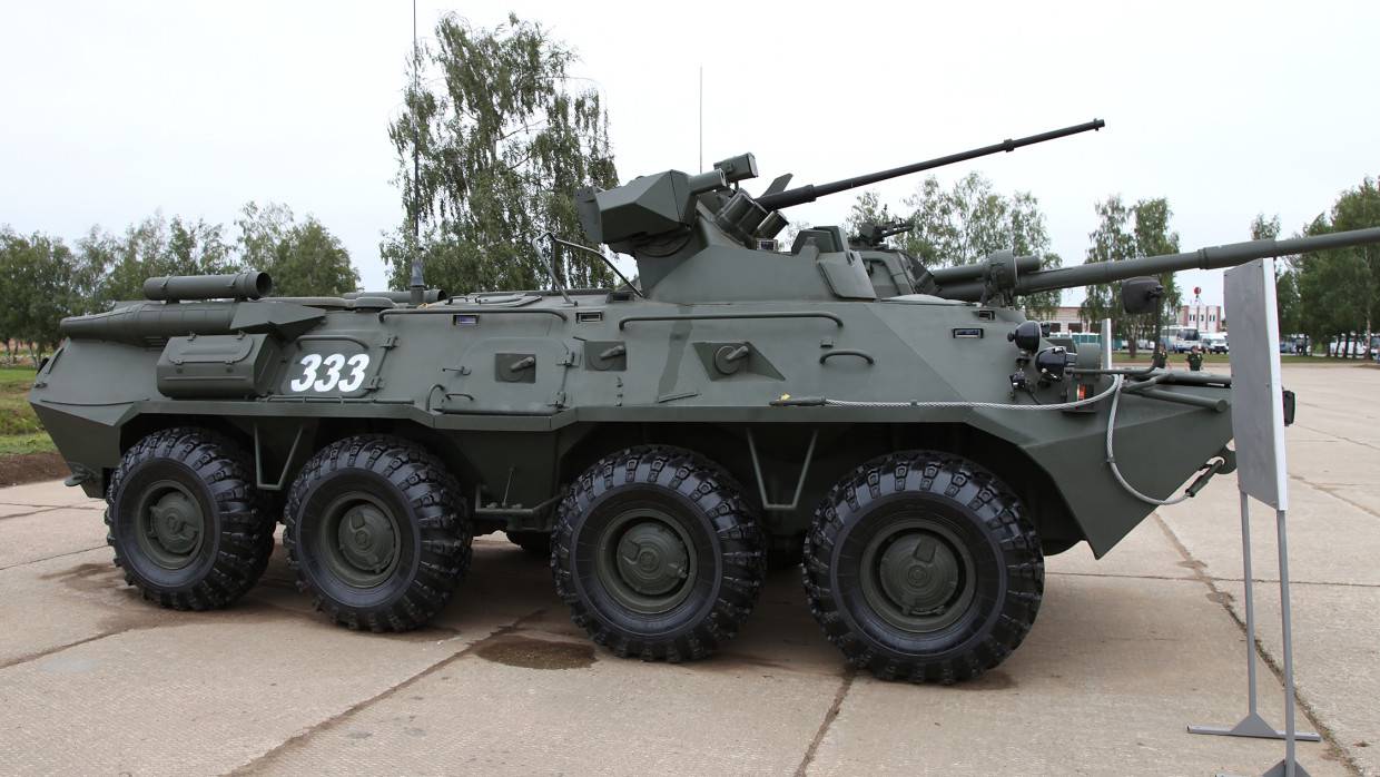 Морская пехота ЮВО провела боевые маневры с бронетехникой в Дагестане