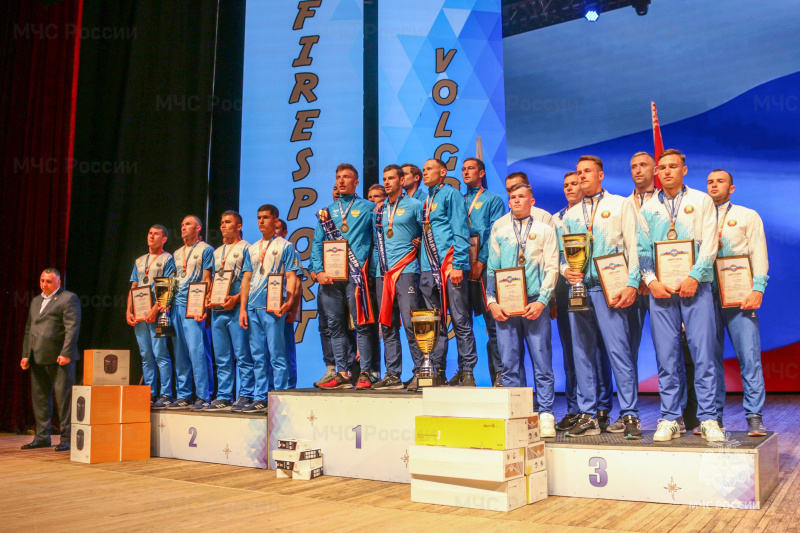 В Волгограде наградили победителей и призеров Международных соревнований по пожарно-спасательному спорту