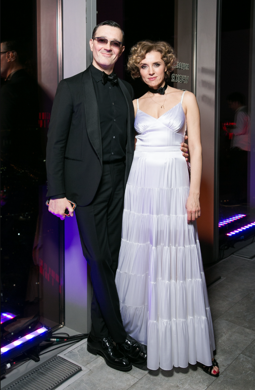 Егор Бероев тайно женился после развода с Ксенией Алферовой: что известно о новой избраннице актера Егор Бероев тайно женился после развода с Ксенией Алферовой: что известно о новой избраннице актера Бероев, Ксения, Бероева, Алферовой, Егора, Панкратова, Гордеевой, Алферова, своей, назад, Ксенией, жизни, время, жизнь, актера, возлюбленной, считает, появилась, актриса, гораздо