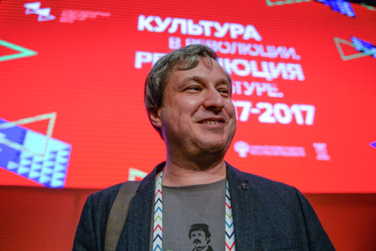Антон Долин