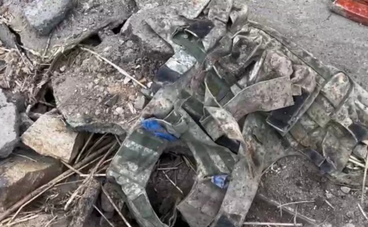 Разбомбили хохлов. Останки военных на Украине. Вооружение ВСУ.