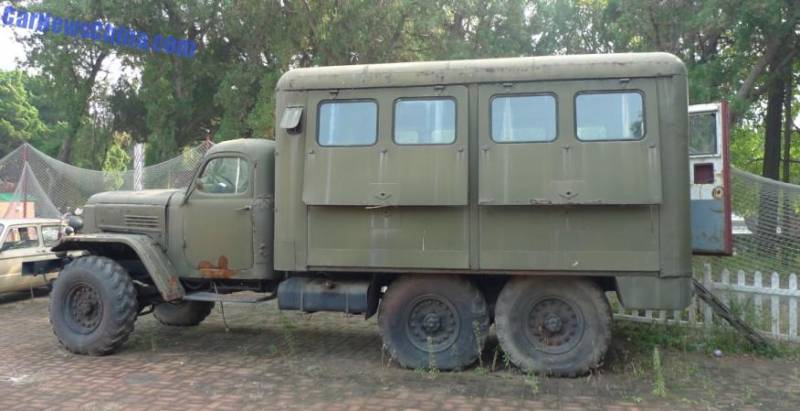 ЗИЛ-157: «автомат Калашникова» среди армейских грузовиков ЗИЛ-157: «автомат Калашникова» среди армейских грузовиков оружие