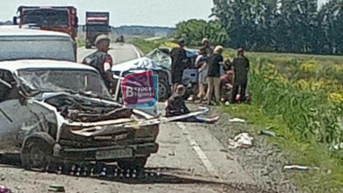 Два человека погибли в аварии в Алтайском крае