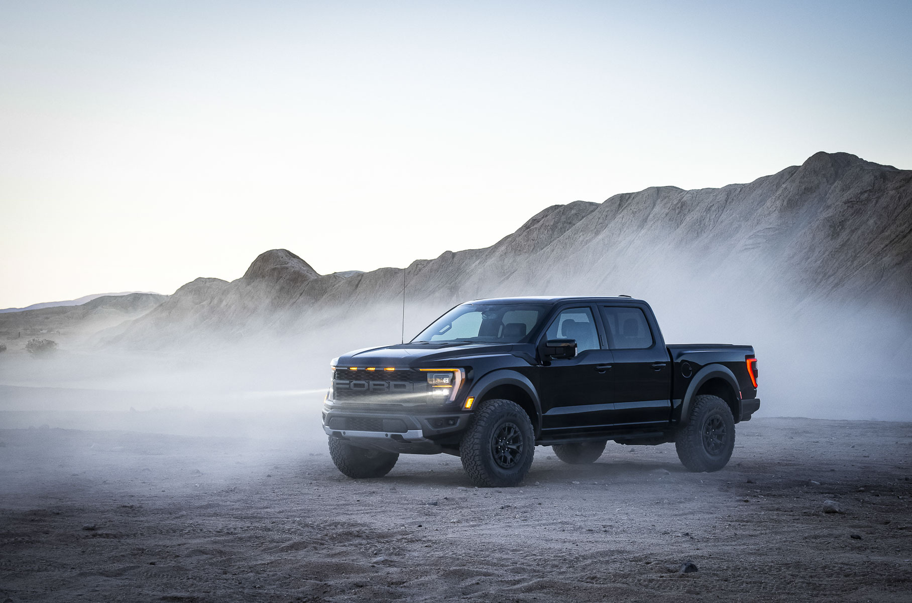 Вдохновленный пустыней: Ford представил новый F-150 Raptor Лаборатория