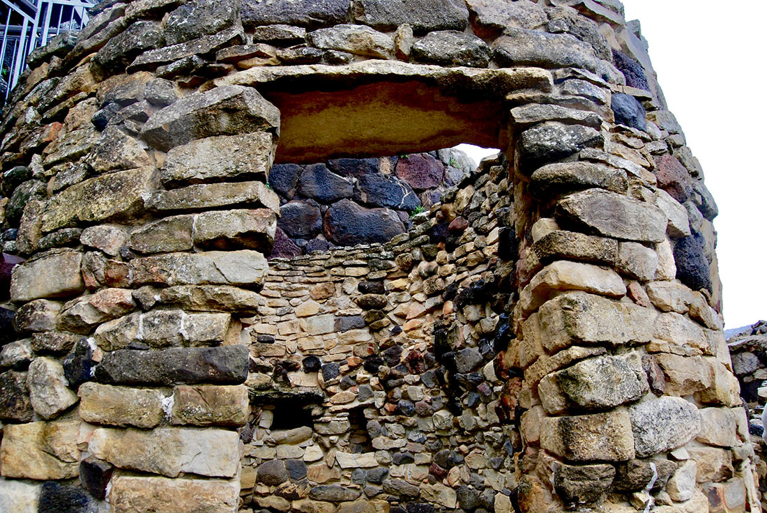 Су-Нуракси-ди-Барумини: монументальная башня древней цивилизации на территории итальянской Сардинии авиатур,автотуризм,велотуризм,виза,гид,города,заграница,Италия,мир,отдых,отпуск,поездка,путешествие,самостоятельные путешествия,страны,тур,туризм,турист,экология,экскурсионный тур